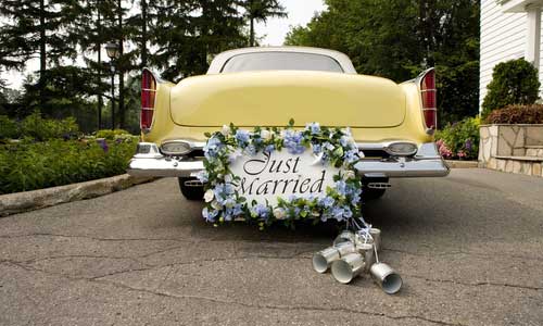 just-married-car